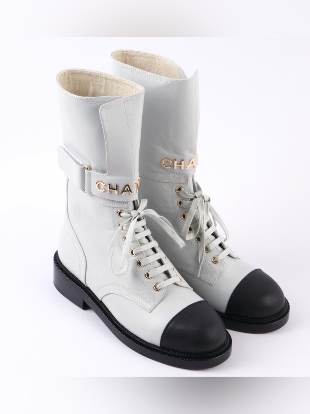 CHANEL Grey black Leather Lace-Up Boots with Black Cap Toe and Gold Logo Strap - Picture 2 of 16
